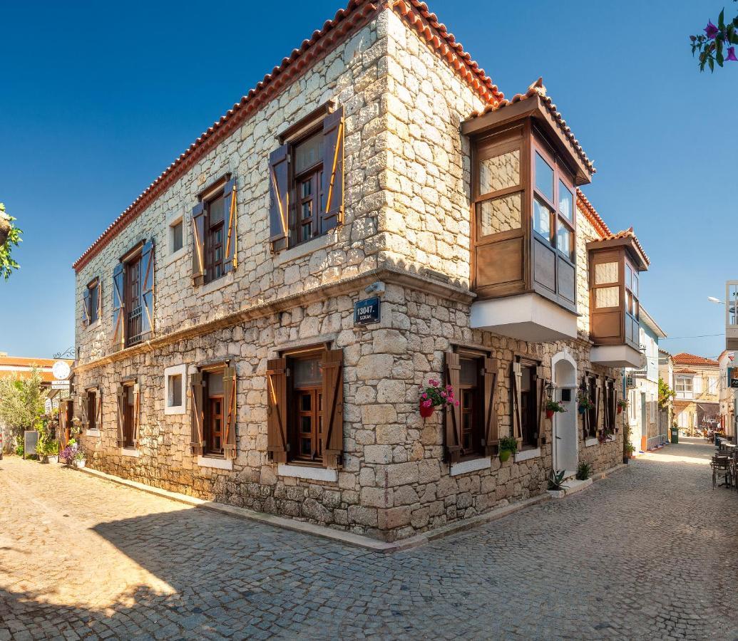 Flores Hotel Alacati Exterior photo