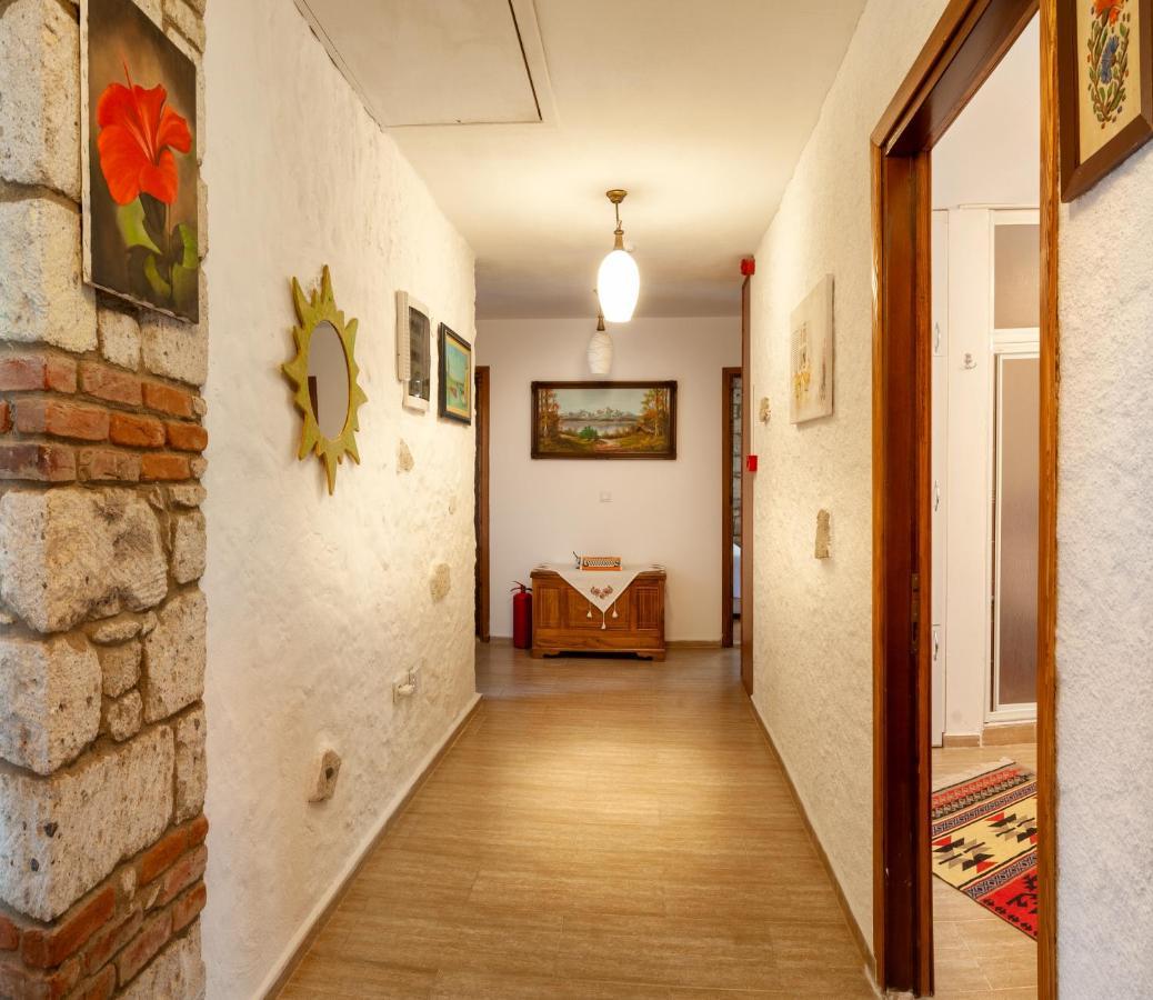 Flores Hotel Alacati Exterior photo